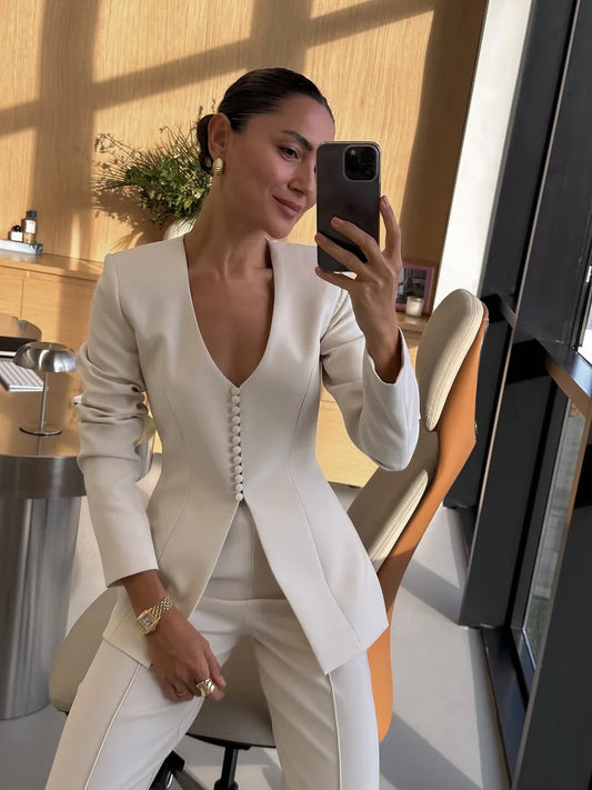 TRAJE DE MADAME